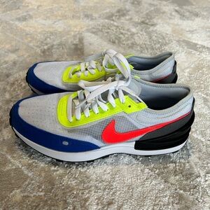 Nike Air Max 720 trainers in white and blue